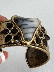 Barse Agate Brass Gold Tone Hammered Cuff Bracelet With White Agate Center Thai