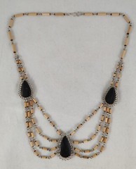 Festoon Style Black Stone Tan Beads Wire Necklace 18 inch