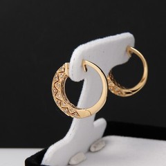Superior S & J Diamond SJM 14K Yellow Gold & Real Diamond Huggie Hoop Earrings