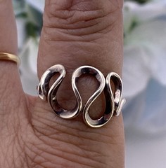 Sterling Silver Ring Artisan Signed Maui Sterling MSW Curling Ribbon Size 8.25