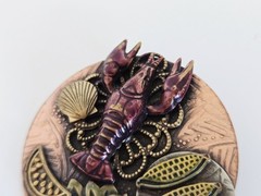 VTG Artisan Lobster Feast Seafood Platter Brass Copper Enamel Pin – 1 1/2″ Diam