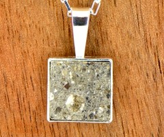 Beautiful Howardite HED Meteorite Pendant I Silver – TOP METEORITE Jewelry