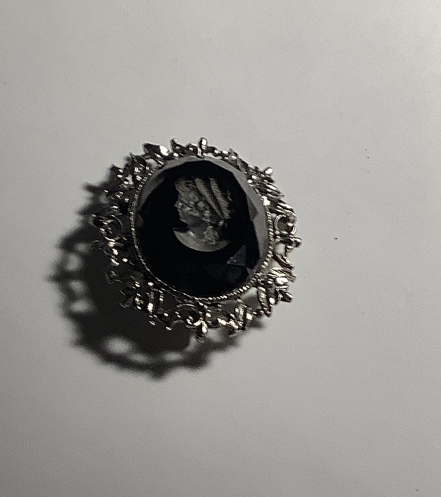 Vintage Victorian Style Black Intaglio Cameo Brooch Pin with Pendant Hardware