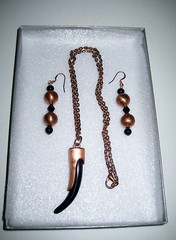 Necklace Resin Claw Pendant Matching Earrings Handcrafted 18 Inch Copper Alloy