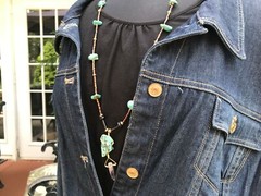 Howlite Bead Necklace with Amethyst Crystal Pendant – Boho Style, 1990s, Vintage