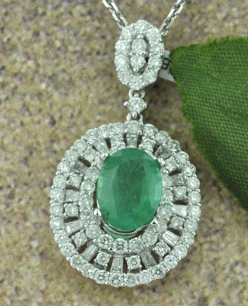 3.49 ct 18k Solid White Gold Ladies Natural Colombian Emerald & Diamond Pendant