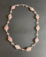 Pink Glass Beaded Necklace 14” Floral Women Jewelry Bead Silver Tone Wire Wrap