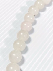 Artisan Pale Pink White Quartz Round Stone Bead Necklace 18 in Magnetic Clasp