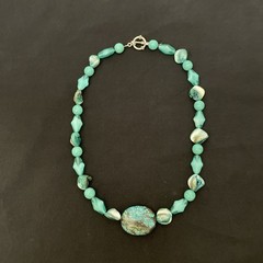 Turquoise Colored Beaded Necklace 18″ Silver Toned Toggle Clasp Boho Beachy