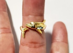 14KT YELLOW GOLD WRAP AROUND DOLPHIN RING SIZE 8