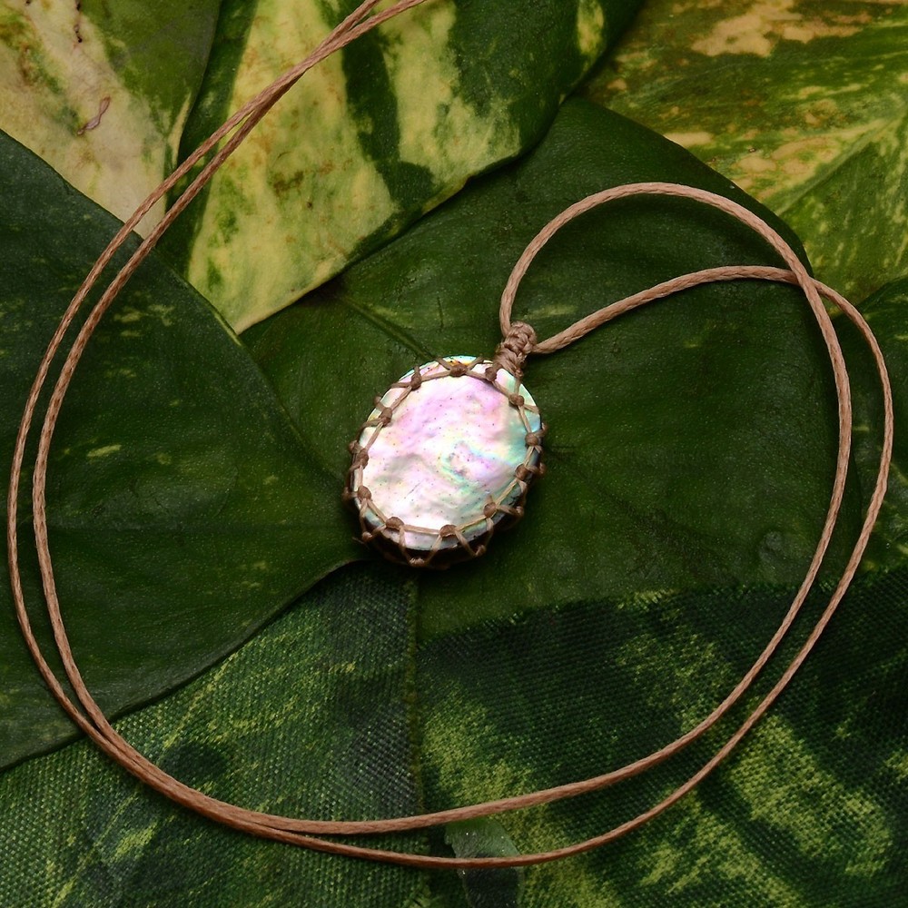 Handmade Natural Abalone Shell Beautiful Gem Healing Macrame Crystal Pendant