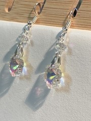 HOLIDAY SALE**HANDCRAFTED FACETED AUSTRIAN AURORA CRYSTAL SNOWFLAKE EARRINGS.sil