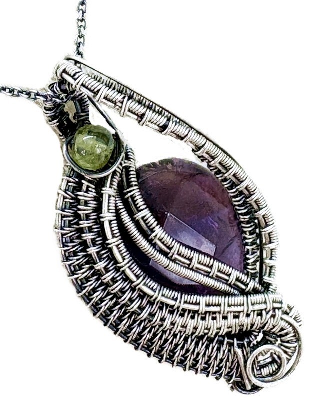 Amethyst Mini Woven Teardrop Pendant Necklace with Peridot: Sterling Silver Wire