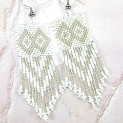 NATIVE STYLE HANDCRAFTED ETHNIC WHITE SILVER HOOK DROP/DANGLE EARRINGS E19/10