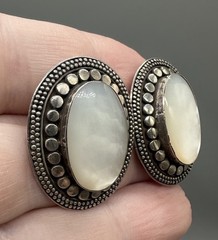 Vtg Artisan Bali Style Sterling Silver 925 Mother Of Pearl Oval Stud Earrings