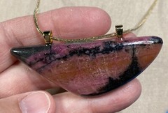 Rhodonite Pendant 68 X 27 X 6 mm, 20″ 24 KGB Gold Chain BP-58