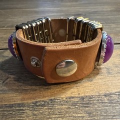 Valerie Brown Leather Bracelet Purple Plastic Stone Snap Closure 7-7.5″ Italy