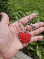 BEAUTIFUL Artisan Ornate Sterling Silver Red RosalitaAmethyst, signed oval link.