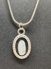 Opal jewelry necklace