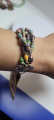 this fair trade jewelry is handmade in Kenia from recycled and natural materials