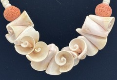 Vtg 70s Sliced Cone Conch Shell Coral Choker Luhuanus Necklace Bras Screw Clasp