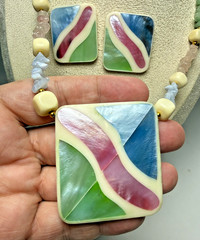 Retro 1980’s MOP Inlay Bold Necklace & Earring Set Colorful Pastel Chunky Lucite