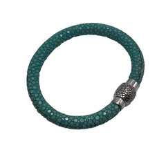 Alan K. Magnetic Clasp Bracelet 925 Silver Turquoise Color Stingray Leather