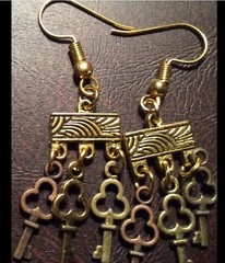 Mini Skeleton Key Dangle Charm Steampunk Earrings