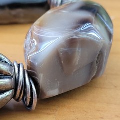 Chunky Agate Stone Necklace Silver Tone Ribbed Beads Toggle Clasp Artisan Boho