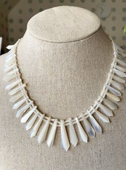 Vintage mother of pearl bib necklace 16.25″