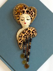Brooch Handmade Beaded Art Doll Face Kitty Kate
