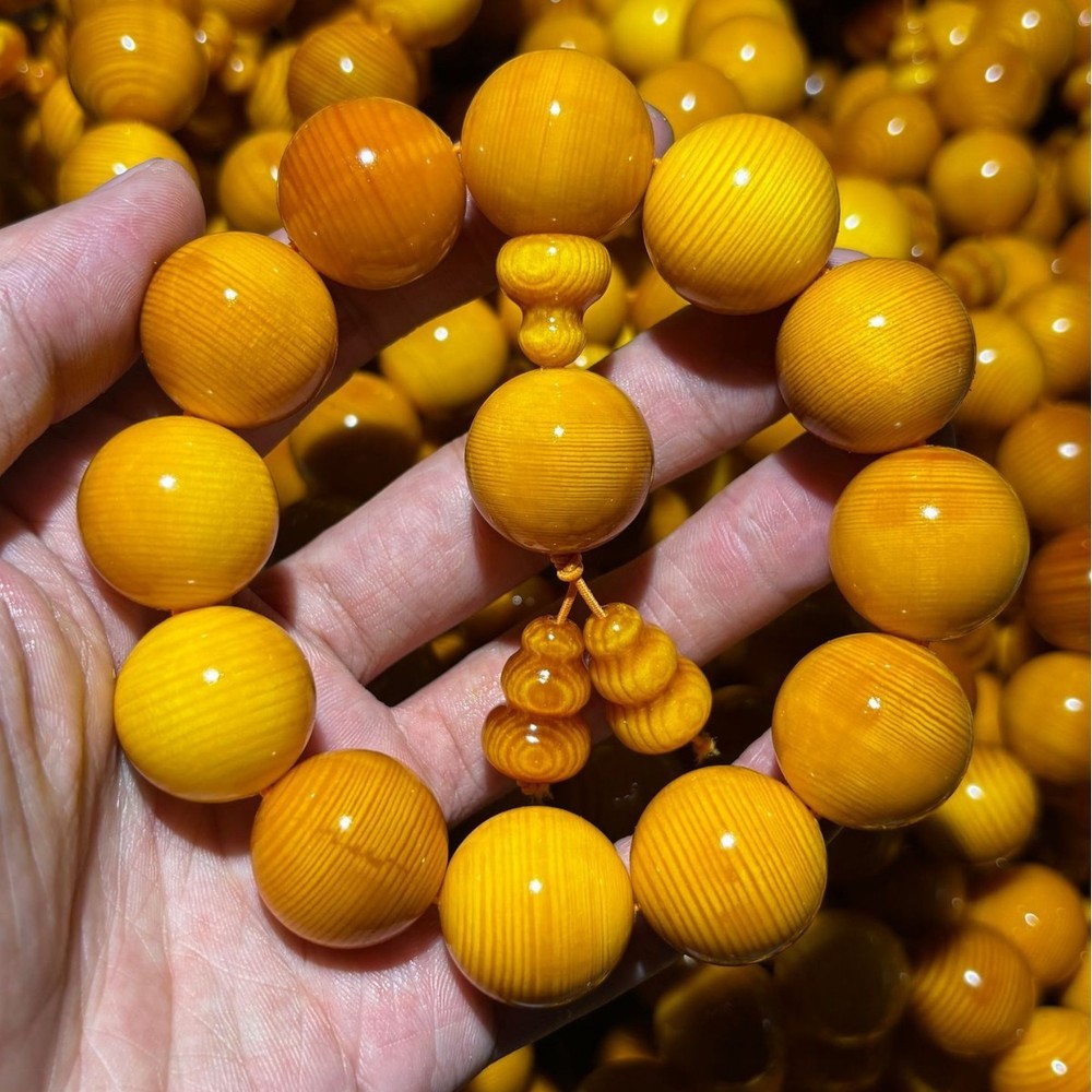Natural Amber Chinese-Style Buddhist Prayer Bead Bracelet for Men and Women