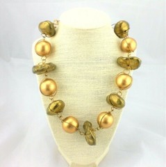 ABRA Chunky Gold Tones Metallic Wire Wrapped w Resin Beads Handcrafted Necklace