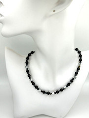 Stunning Glass Beaded Necklace with Black Pearls and Mirror Cubes 18″ (+2″)