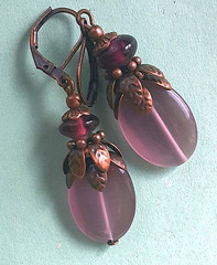 MAUVE PLUM CAT EYE oval earring COPPER LEVERBACK handcrafted #N25
