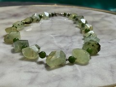 Vtg Natural Faceted Nugget Prehnite with Epidote and Jade Beaded Necklace 18”