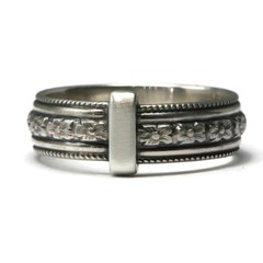 Outlander Celtic Style 925 Sterling Silver Band – Flower Chain Pattern