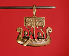 Viking Drakkar boat Pendant, Viking Long ship Amulet, Oseberg ship Jewelry
