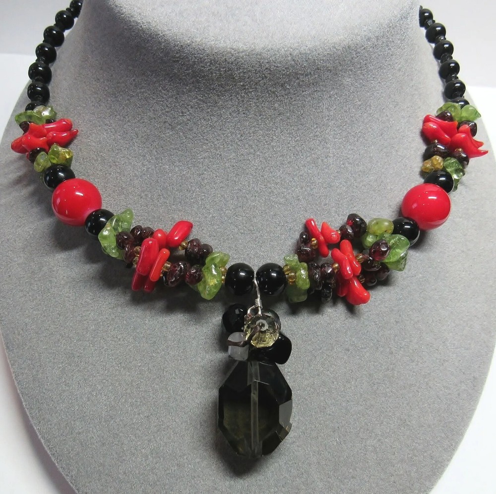 Red Coral Black Onyx Green Prehenite Garnet Quartz Southwest Pendant Necklace
