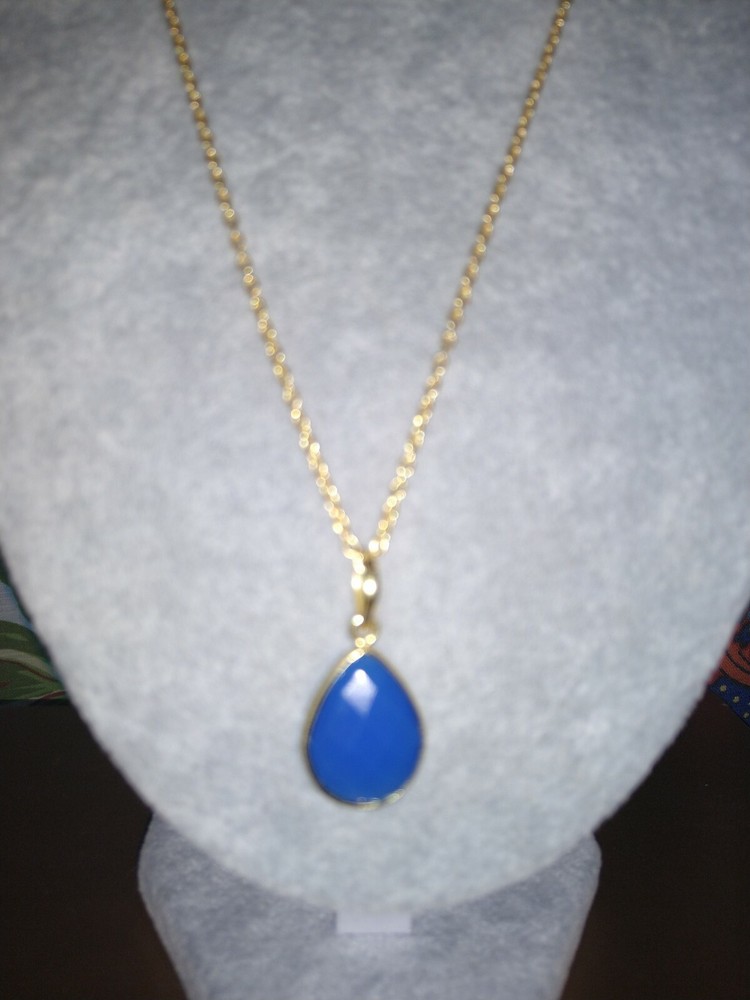 Blue Chalcedony Face Pear Pendant Necklace (18″ ) in Goldtone 10.00 ctw