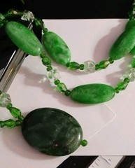 Gorgeous GREENS! Oval Serpentine Stone Pendant, Glass and Jadeite 23″ Necklace!