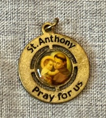 Vintage Gold Tone Patron Saint Of Travelers Anthony Pray For Us Pendant