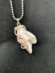 Artisan Mother of Pearl Pendant Necklace Silver Unique OOK Beautiful J15-2