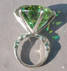 Certified 21ct Leaf Green Diamond Ring,Free Resize Special Offer and Free Studs