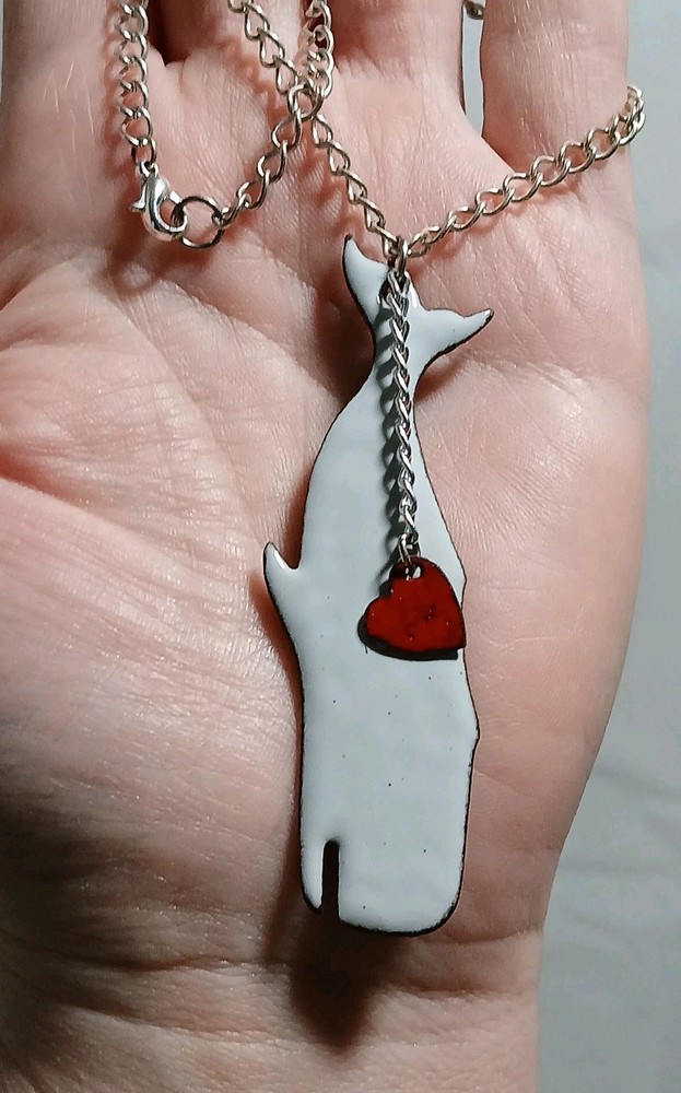 White Enameled Copper Whale Pendant Necklace 18” Silver Tone Chain Red Heart