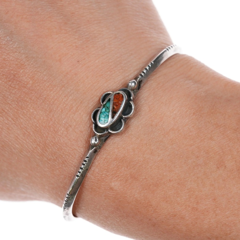 5.6″ 1970’s Navajo sterling silver chip inlay slim cuff bracelet