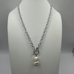Cute Baroque Pearl Necklace Silver Tone Chain Toggle Clasp 17”