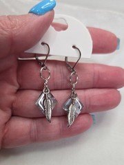 Handcrafted Silver Feather Pierced Earrings Silver Tone Gray White Handmade