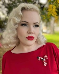 Candy Cane Couple Brooch by 50’s Vintage Dame x Lipstick & Chrome