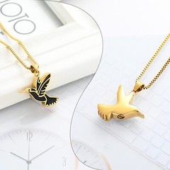 Hummingbird Urn Necklace for Ashes Cremation Memorial Ashes Pendant Memorial Urn